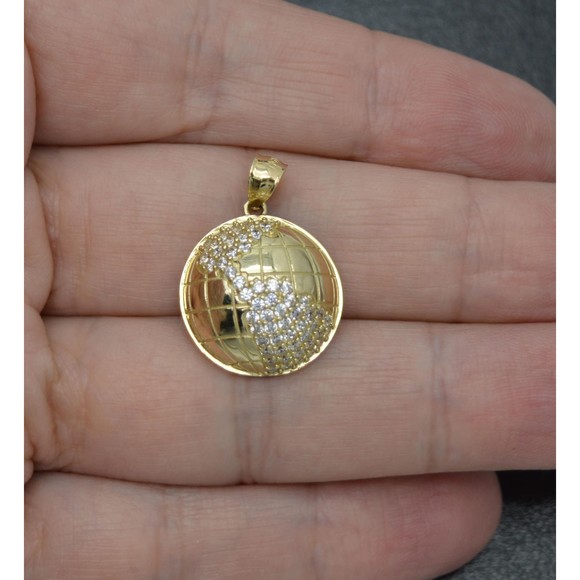 Real 10K Solid Yellow Gold Shiny CZ Round Cut cz World globe Pendant 3.4gr - Picture 2 of 7